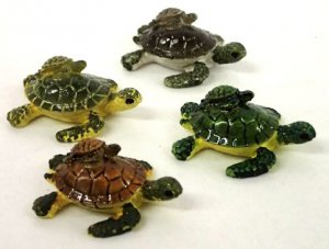 Four Mini Sea Turtles w/Babies