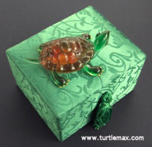 Glass Turtle Friendship Messenger